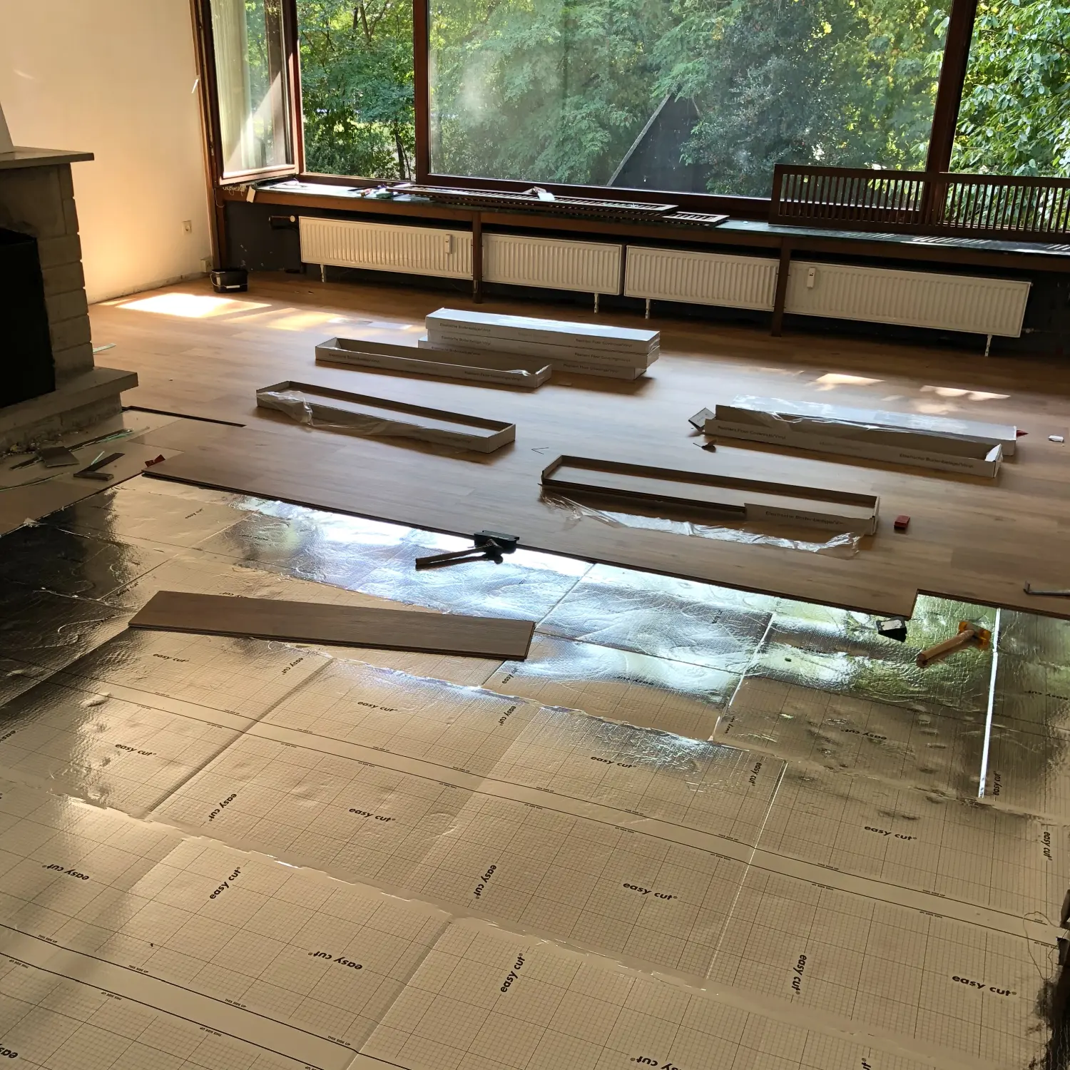 Bodenverlegearbeiten durch Darius Piontek Handwerkerdienst